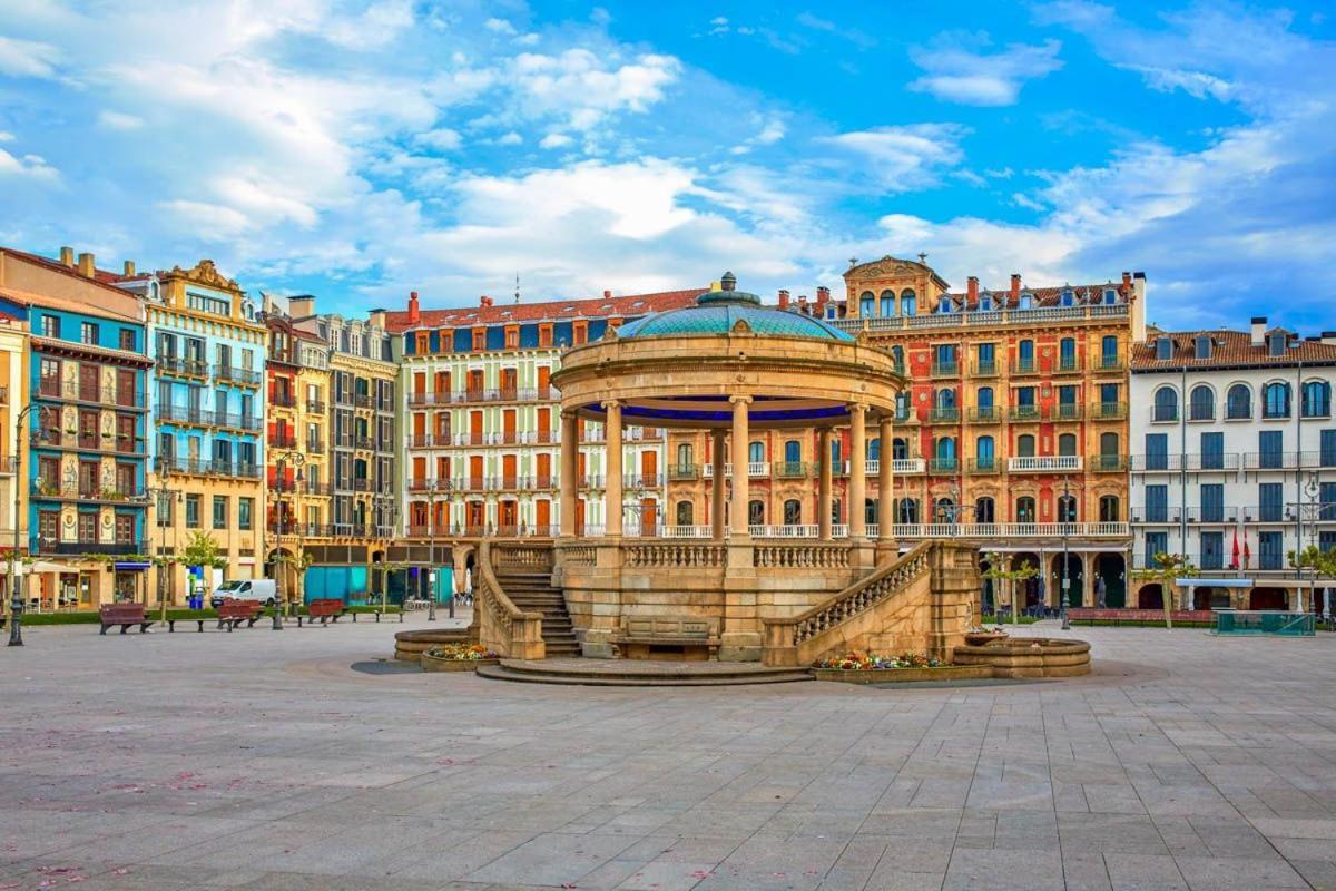 Acogedor Apartamento En El Corazon De Pamplona Buitenkant foto